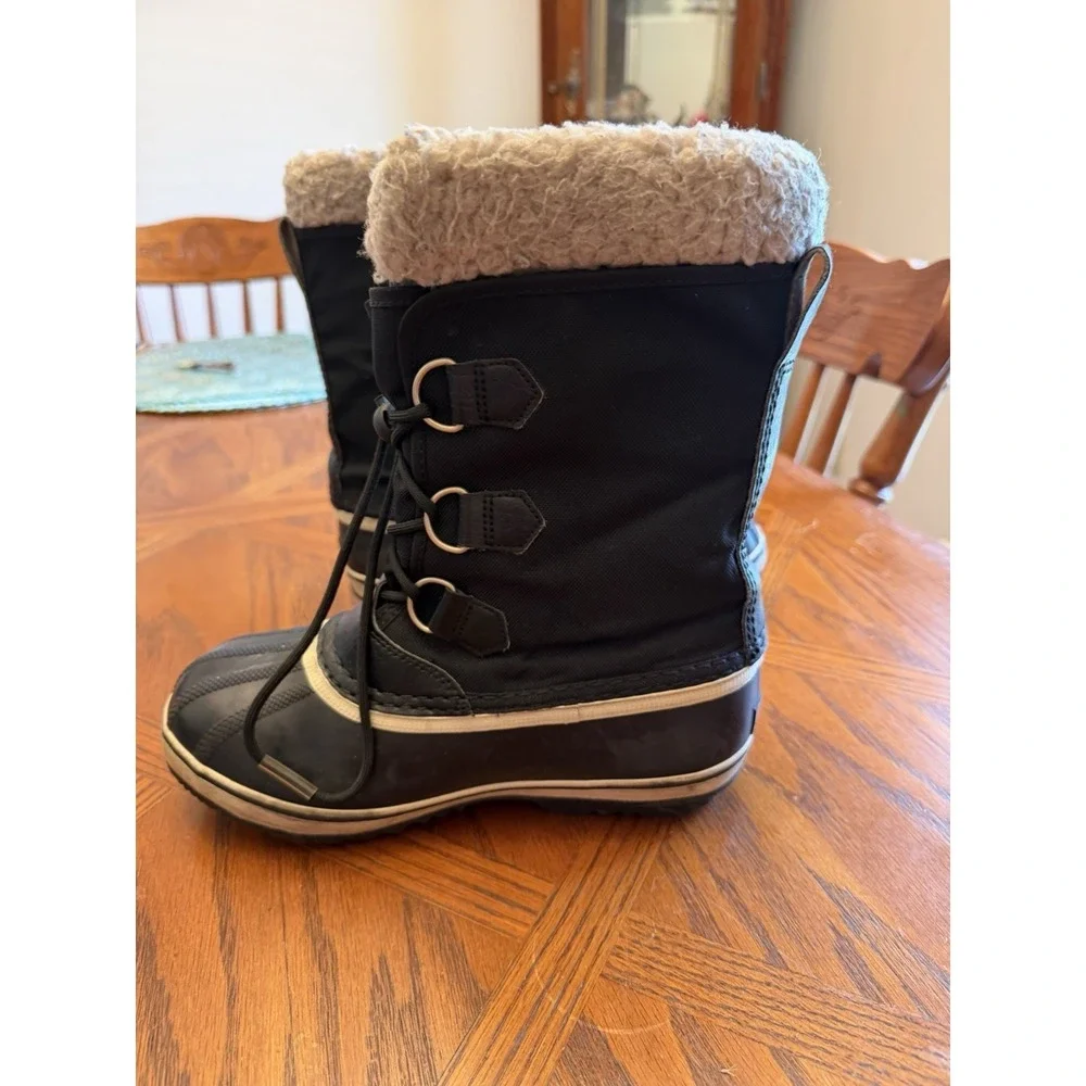 Sorel Women's Caribou Waterproof Snow Boots In Black Stone Size 5